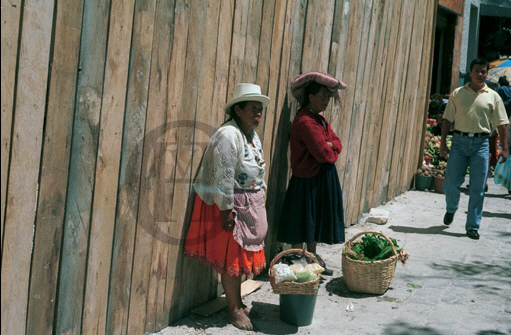Indigenos at Cuenca